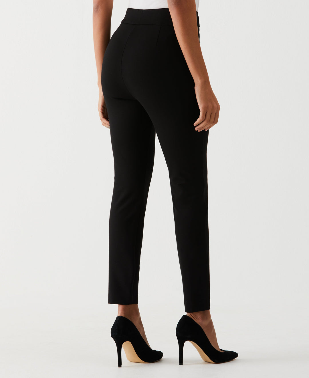 Petite Slim Leg Ankle Pant with Hardware (Black) 