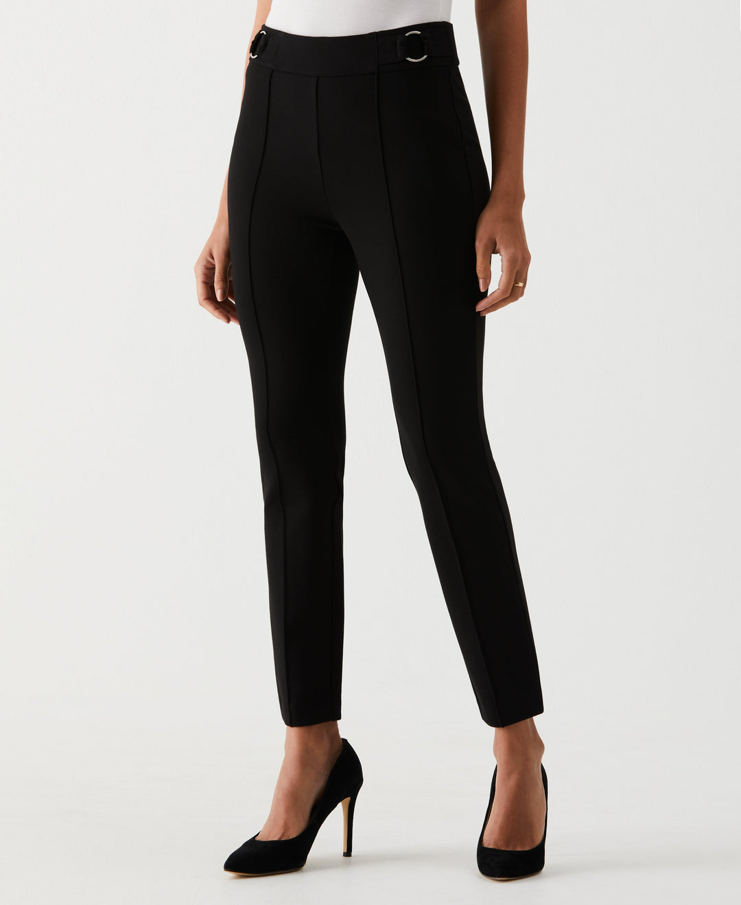 Petite Slim Leg Ankle Pant with Hardware (Black) 