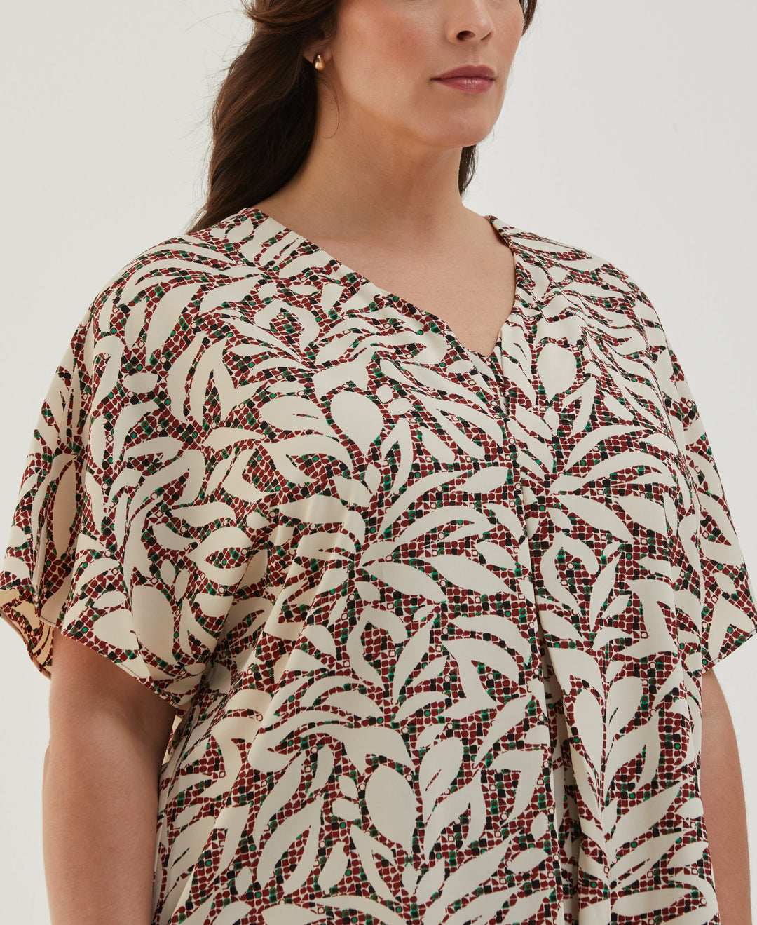 Plus Size Beach Geo Print Layered Dolman Sleeve Blouse (White Swan) 