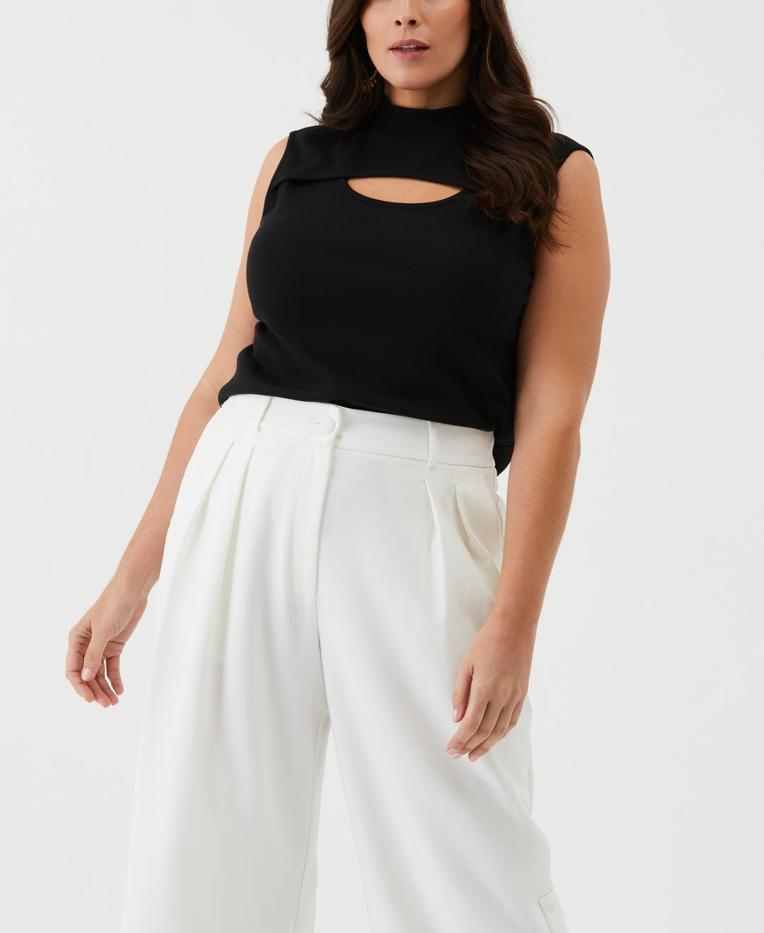 Plus Size Cutout Ribbed Tank Top (Black) 