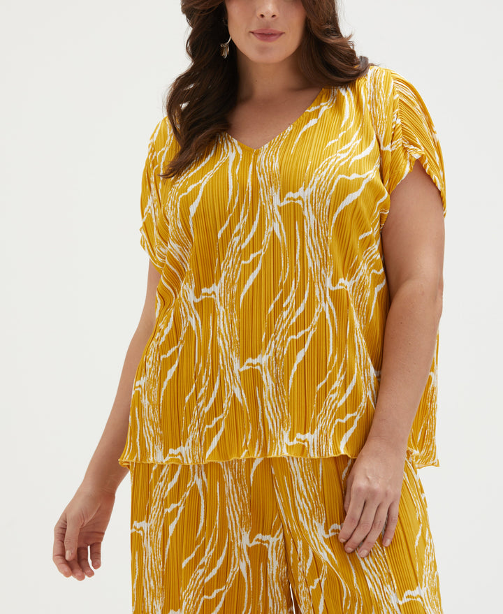 Plus Size Ripple Print V-Neck Plisse Top (Golden Spice) 