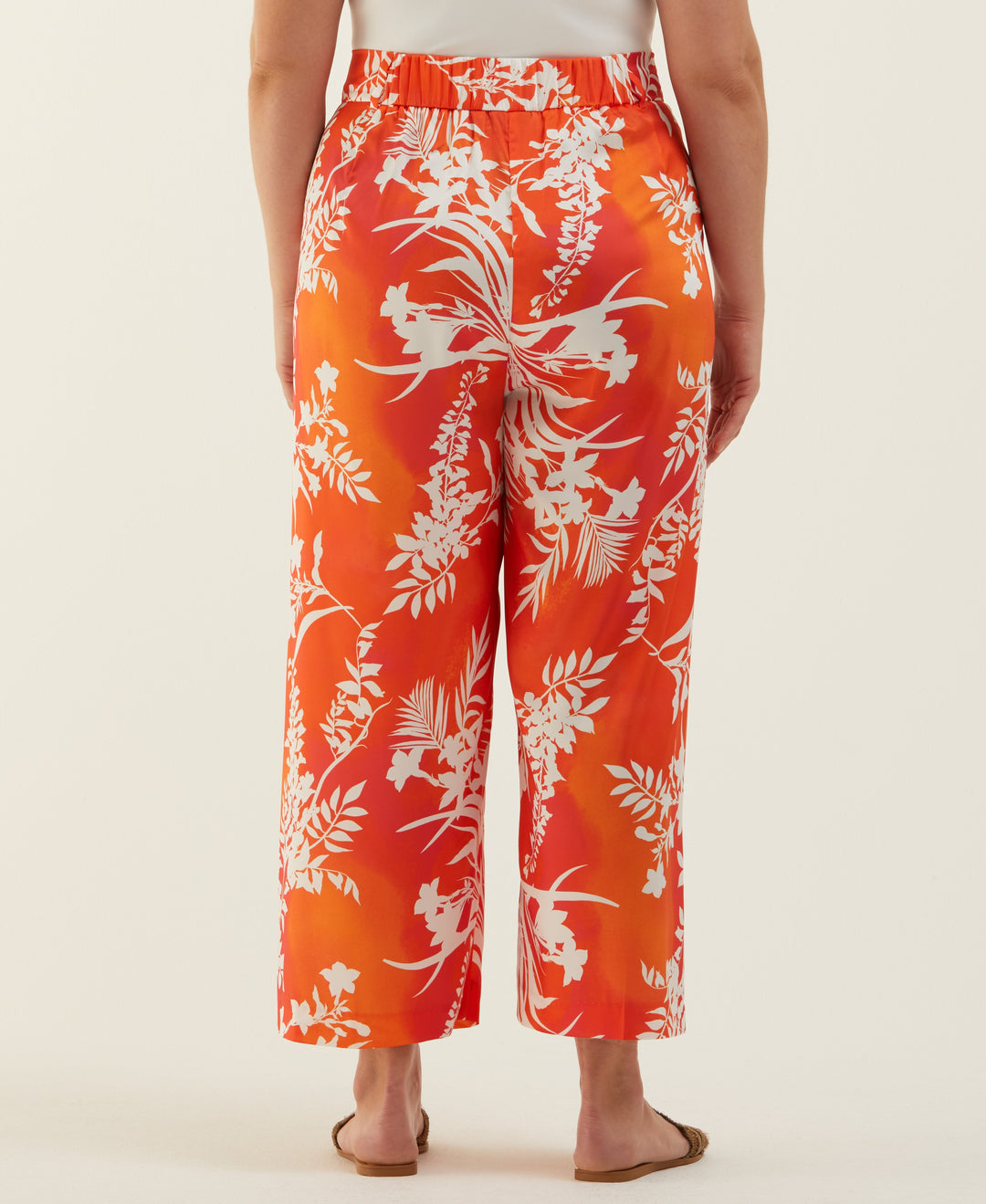 Plus Size Wildflower Print Wide Leg Ankle Pant (Hibiscus) 