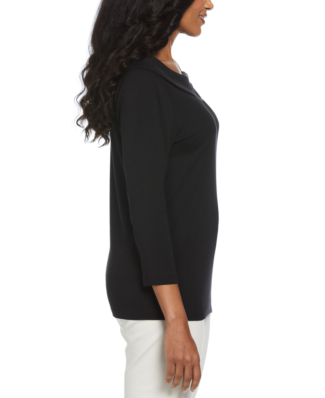 Ribbed Marilyn Neck Top with Decorative Brooch (Black) 