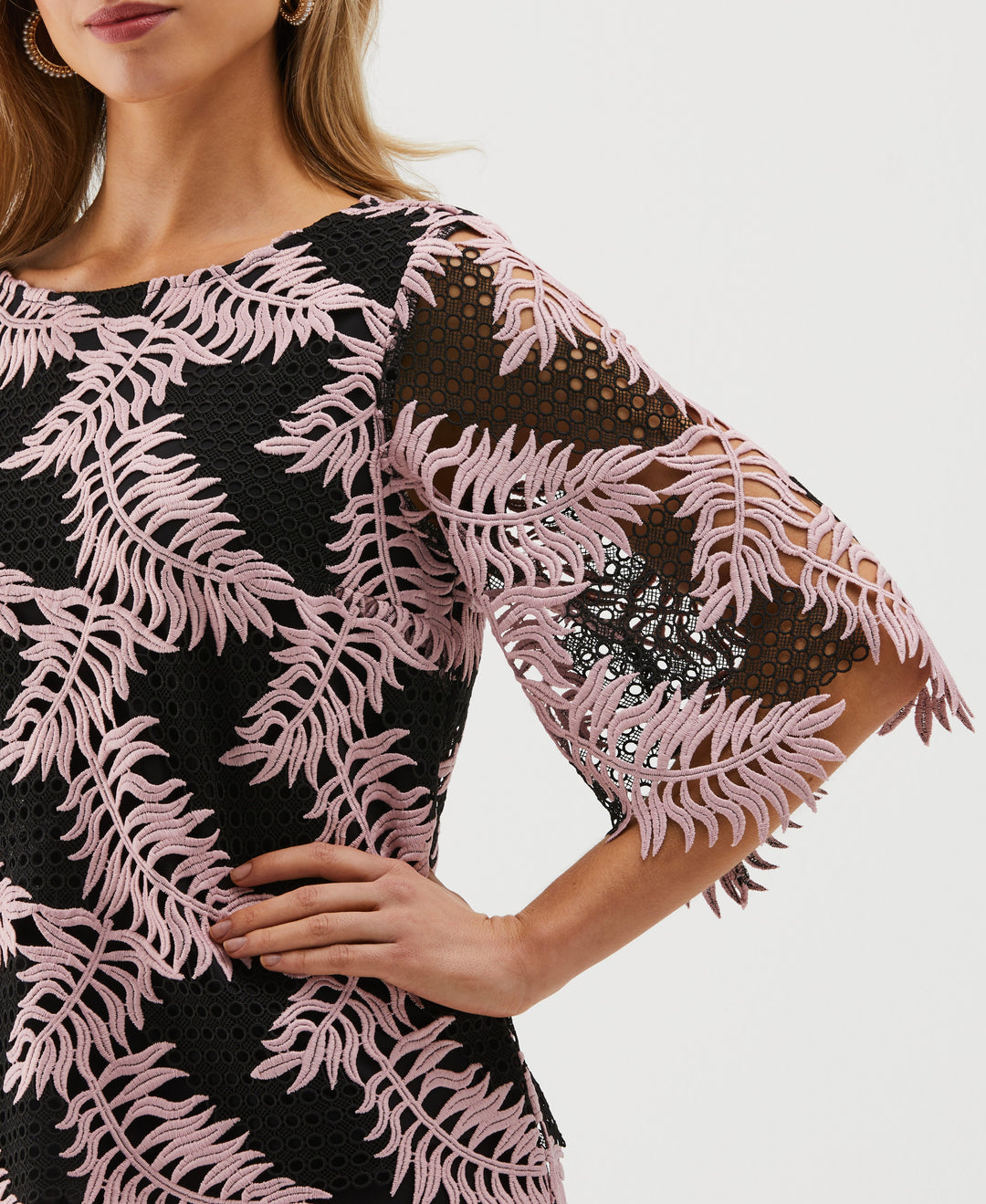 Scalloped Elbow Sleeve Lace Top (Zephyr) 