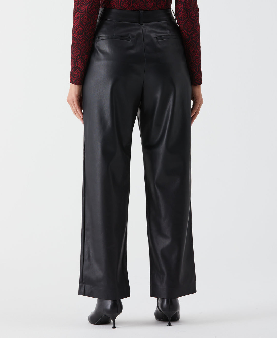Vegan Leather Wide Leg Pleated Pant (Black) 