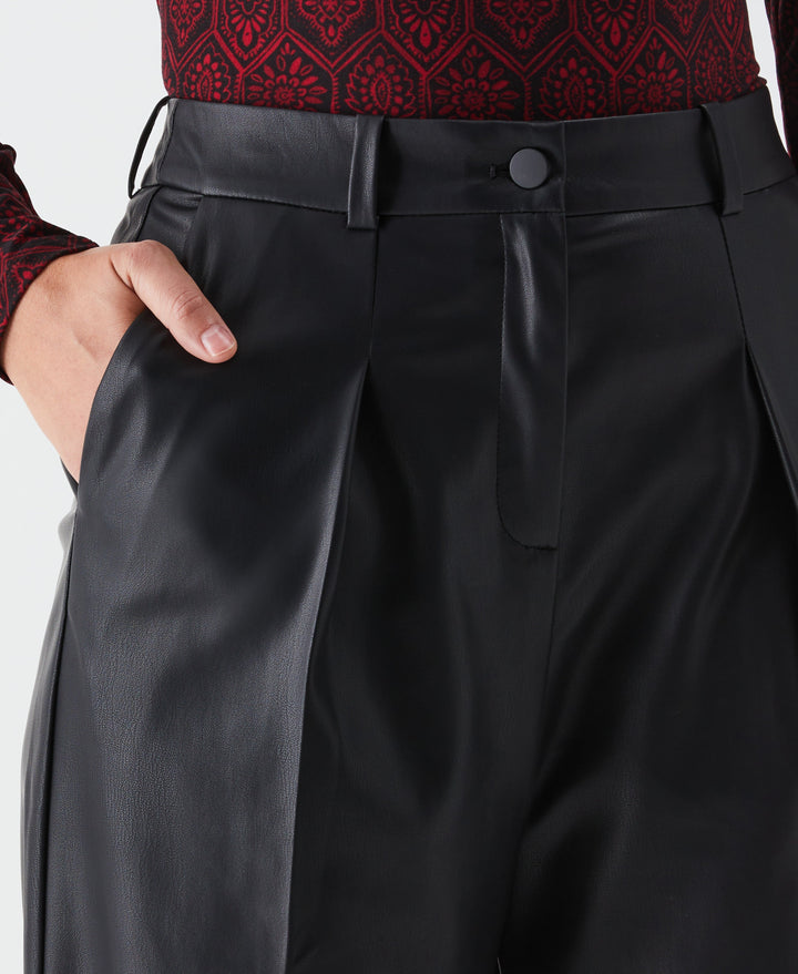 Vegan Leather Wide Leg Pleated Pant (Black) 